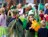 2010LanternParade_016-gallery554_May23223807.jpg image